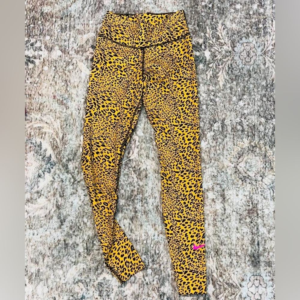 Nike Dri-Fit Leopard Print Leggings Women’s XS